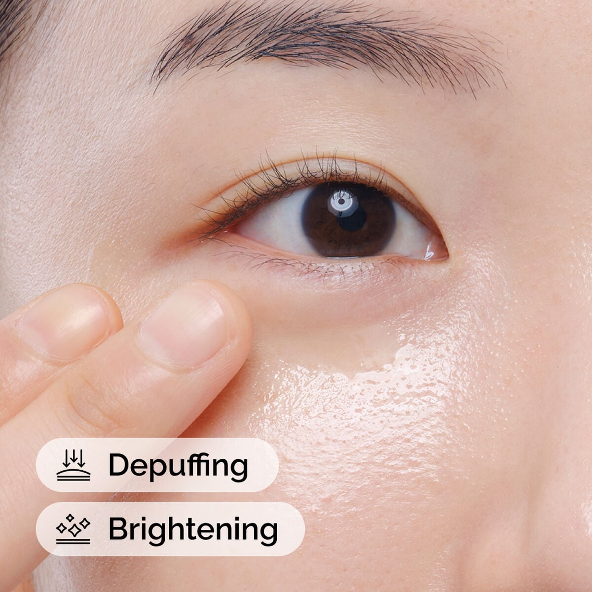 caffeine-solution-5-egcg-eye-serum-d3 ord-caffeine-solution-egcg-model-application-with-benefits.jpg