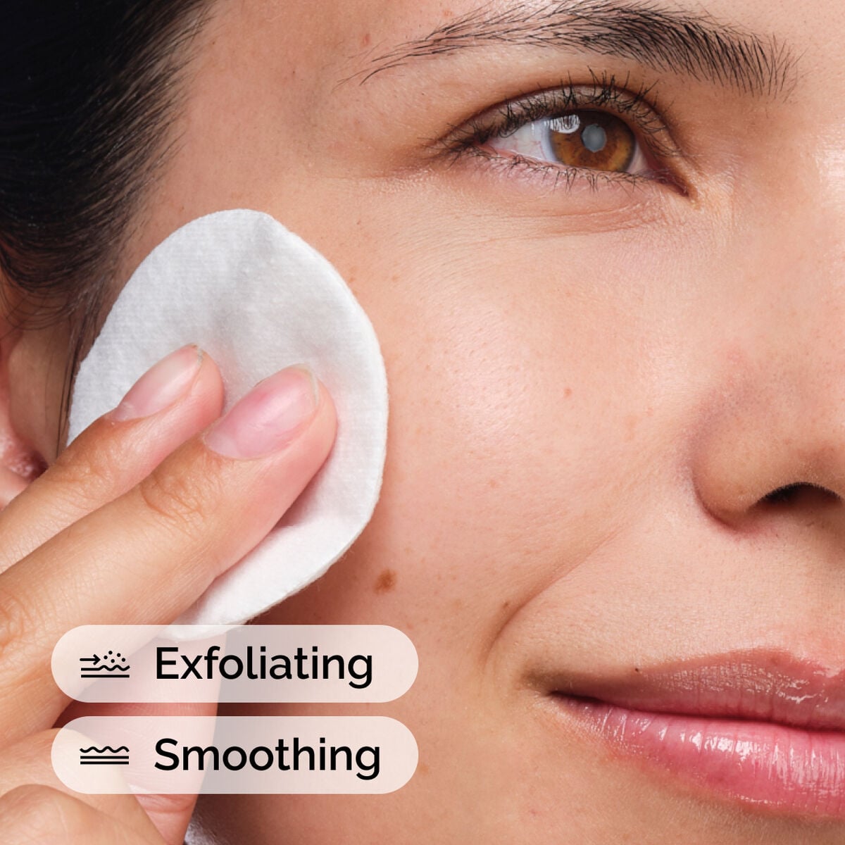 glycolic-acid-7-exfoliating-toner-h5 ord-glycolic-acid-exfoliating-toner-model-application-with-benefits.jpg